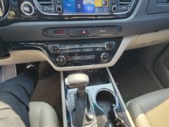 Сүрөт унаа Kia Carnival