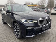 Фото авто BMW X7