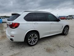 Photo of the vehicle BMW X5