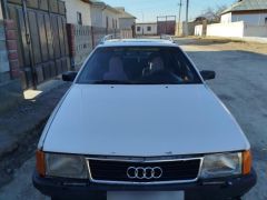 Photo of the vehicle Audi 100