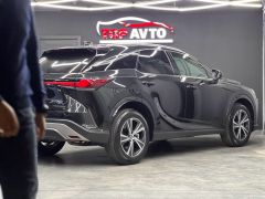 Photo of the vehicle Lexus RX