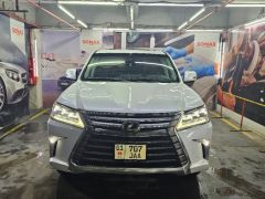 Сүрөт унаа Lexus LX