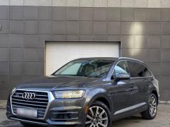 Photo of the vehicle Audi Q7