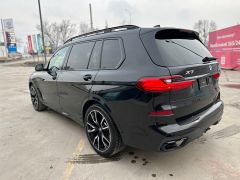 Фото авто BMW X7