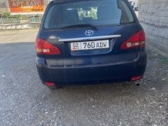 Сүрөт унаа Toyota Avensis Verso