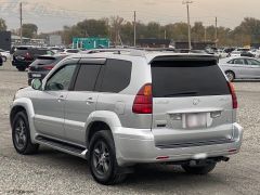 Photo of the vehicle Lexus GX