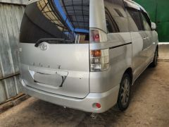 Фото авто Toyota Voxy