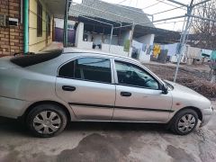 Сүрөт унаа Mitsubishi Carisma