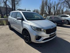 Фото авто Kia Carnival