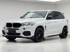 Photo of the vehicle BMW X5