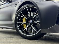 Фото авто BMW M5