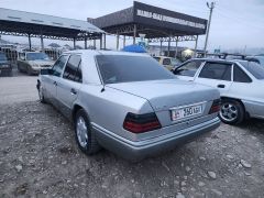 Фото авто Mercedes-Benz W124