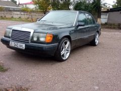 Фото авто Mercedes-Benz W124