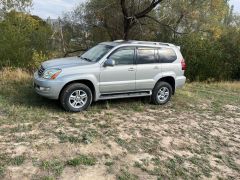 Photo of the vehicle Lexus GX