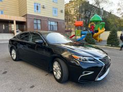 Photo of the vehicle Lexus ES