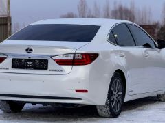 Photo of the vehicle Lexus ES