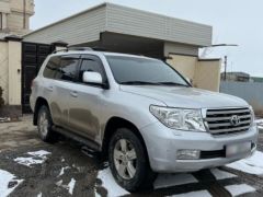 Photo of the vehicle Toyota Land Cruiser