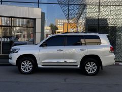 Сүрөт унаа Toyota Land Cruiser