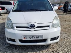 Фото авто Toyota Corolla Verso