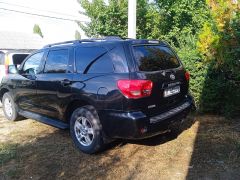 Сүрөт унаа Toyota Sequoia