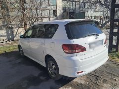 Сүрөт унаа Toyota Ipsum