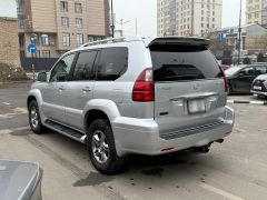 Photo of the vehicle Lexus GX