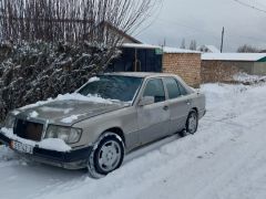 Photo of the vehicle Mercedes-Benz W124