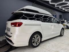 Photo of the vehicle Kia Carnival