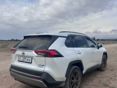 Сүрөт унаа Toyota RAV4