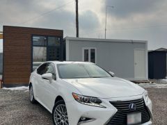 Photo of the vehicle Lexus ES