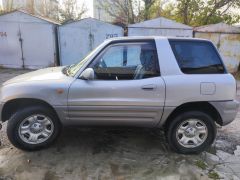 Сүрөт унаа Toyota RAV4