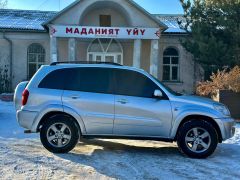 Сүрөт унаа Toyota RAV4