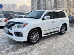 Photo of the vehicle Lexus LX