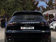 Сүрөт унаа Porsche Cayenne