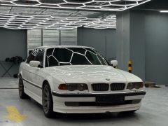 Photo of the vehicle BMW 7 Series