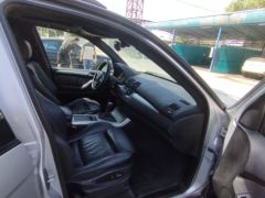 Photo of the vehicle BMW X5