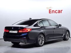 Photo of the vehicle BMW 5 Series