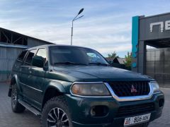 Сүрөт унаа Mitsubishi Montero Sport