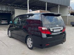 Фото авто Toyota Alphard