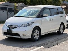 Сүрөт унаа Honda Elysion