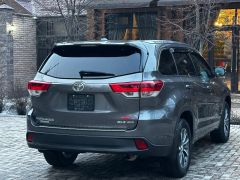 Сүрөт унаа Toyota Highlander