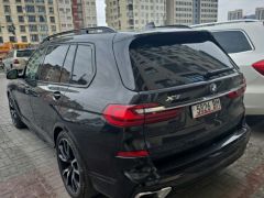 Photo of the vehicle BMW X7