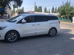 Фото авто Kia Carnival