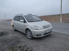 Photo of the vehicle Toyota Avensis Verso