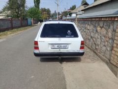 Photo of the vehicle Mercedes-Benz W124