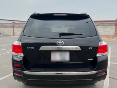 Сүрөт унаа Toyota Highlander