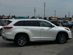 Сүрөт унаа Toyota Highlander