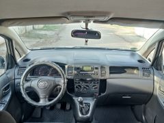 Сүрөт унаа Toyota Corolla Verso