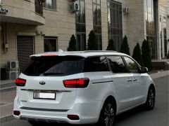 Photo of the vehicle Kia Carnival