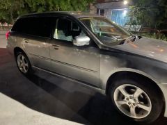 Photo of the vehicle Subaru Legacy